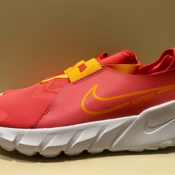 Nike Shoes - Picture 2 of 5